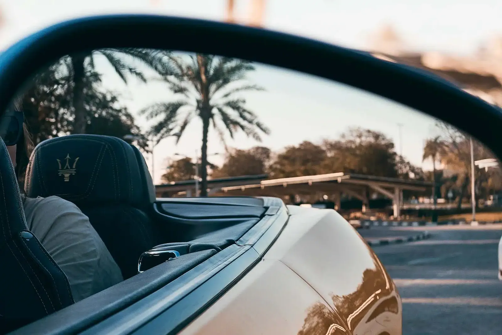 Sportwagen in Dubai, hohe Lebenshaltungskosten